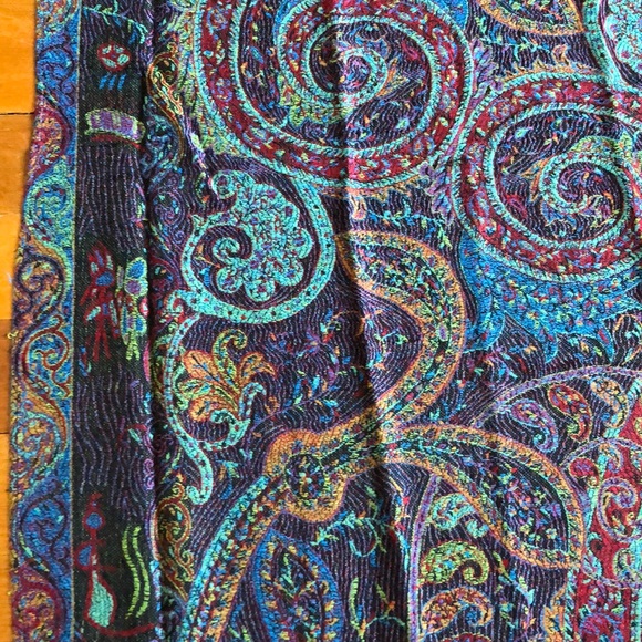 72”x27” Beautiful Woven Shawl Wrap Scarf NWOT - Picture 6 of 9